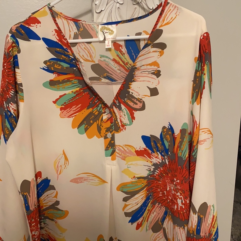 Tunic - Picture 2 of 3